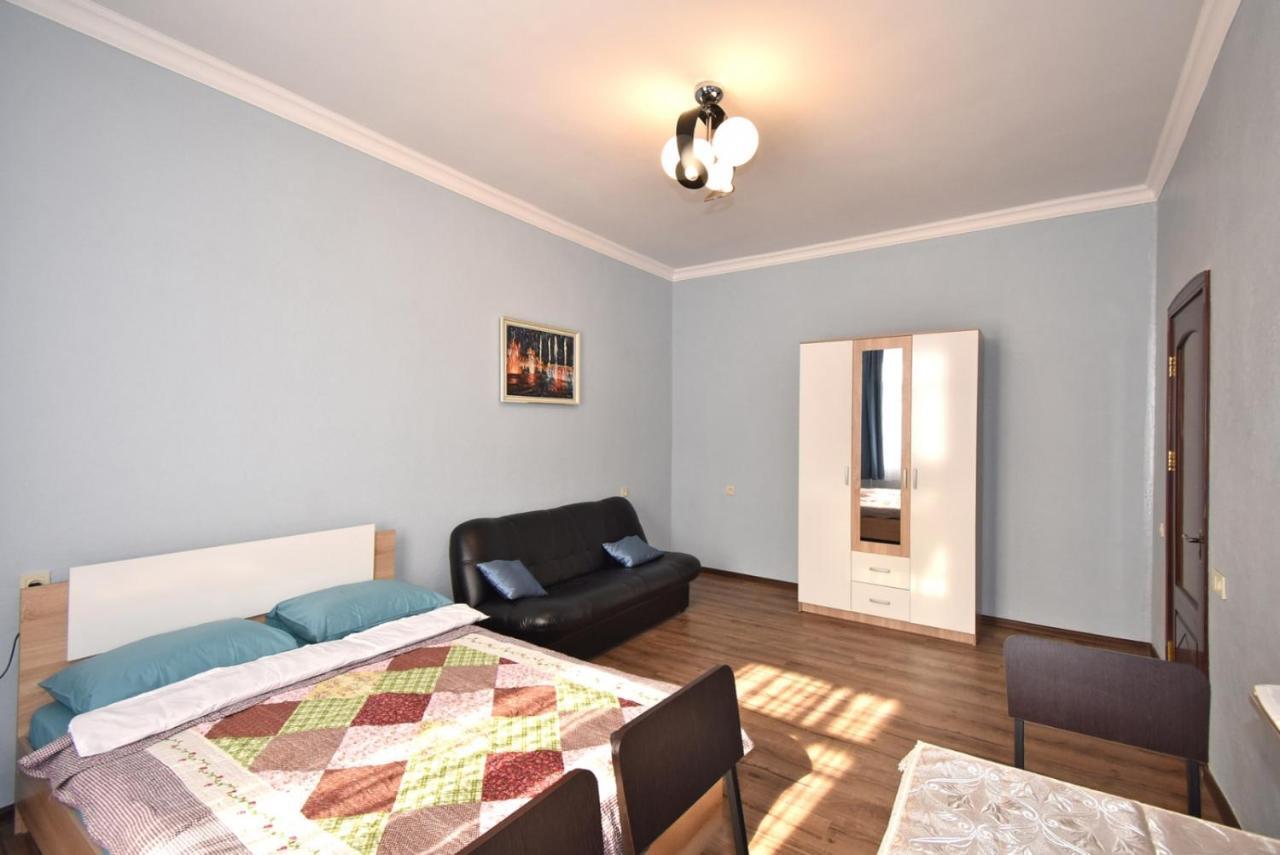 Apartment Near Sasundci Davit Metro Station Erivan Dış mekan fotoğraf